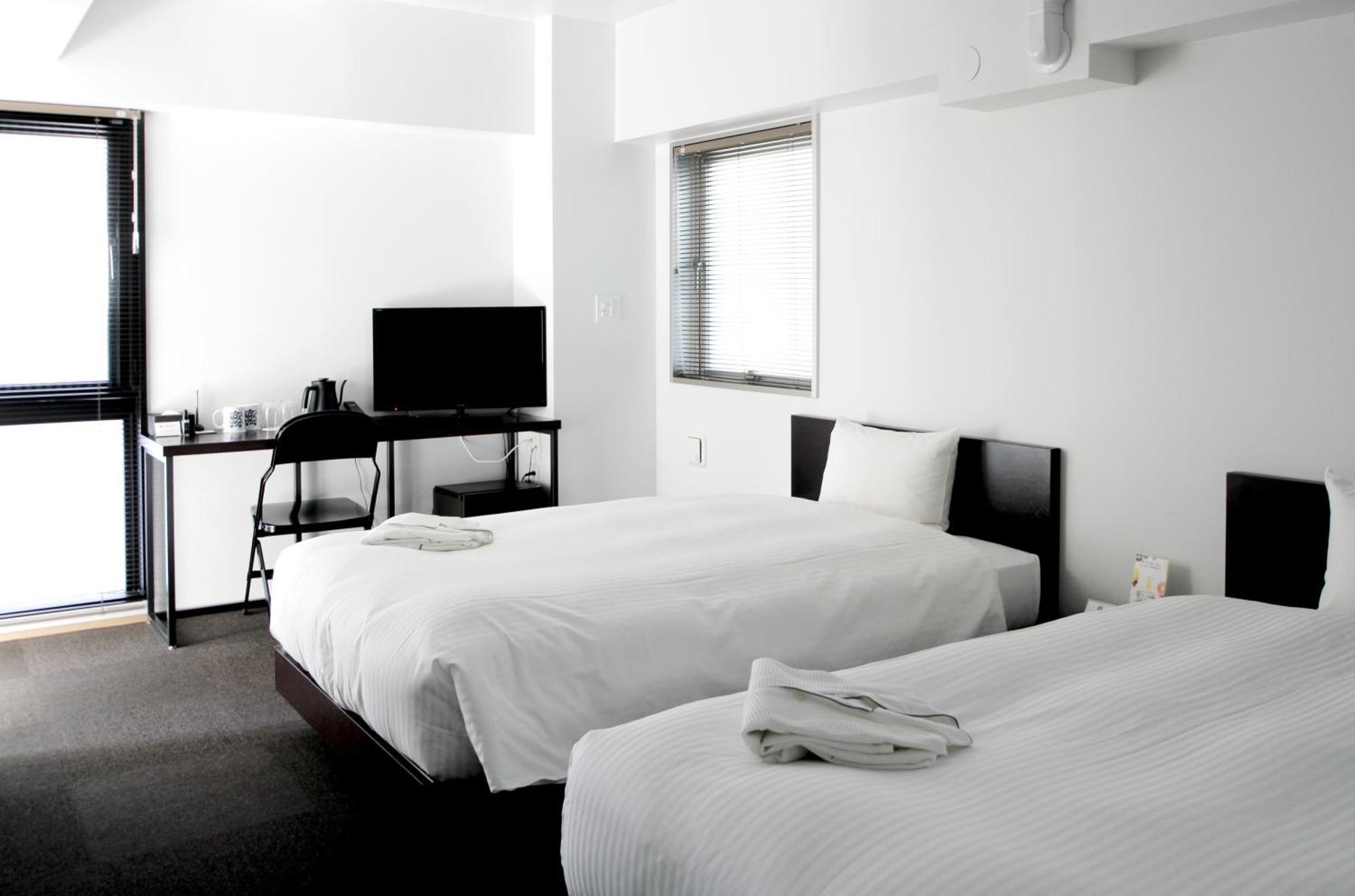 8Hotel Chigasaki Esterno foto