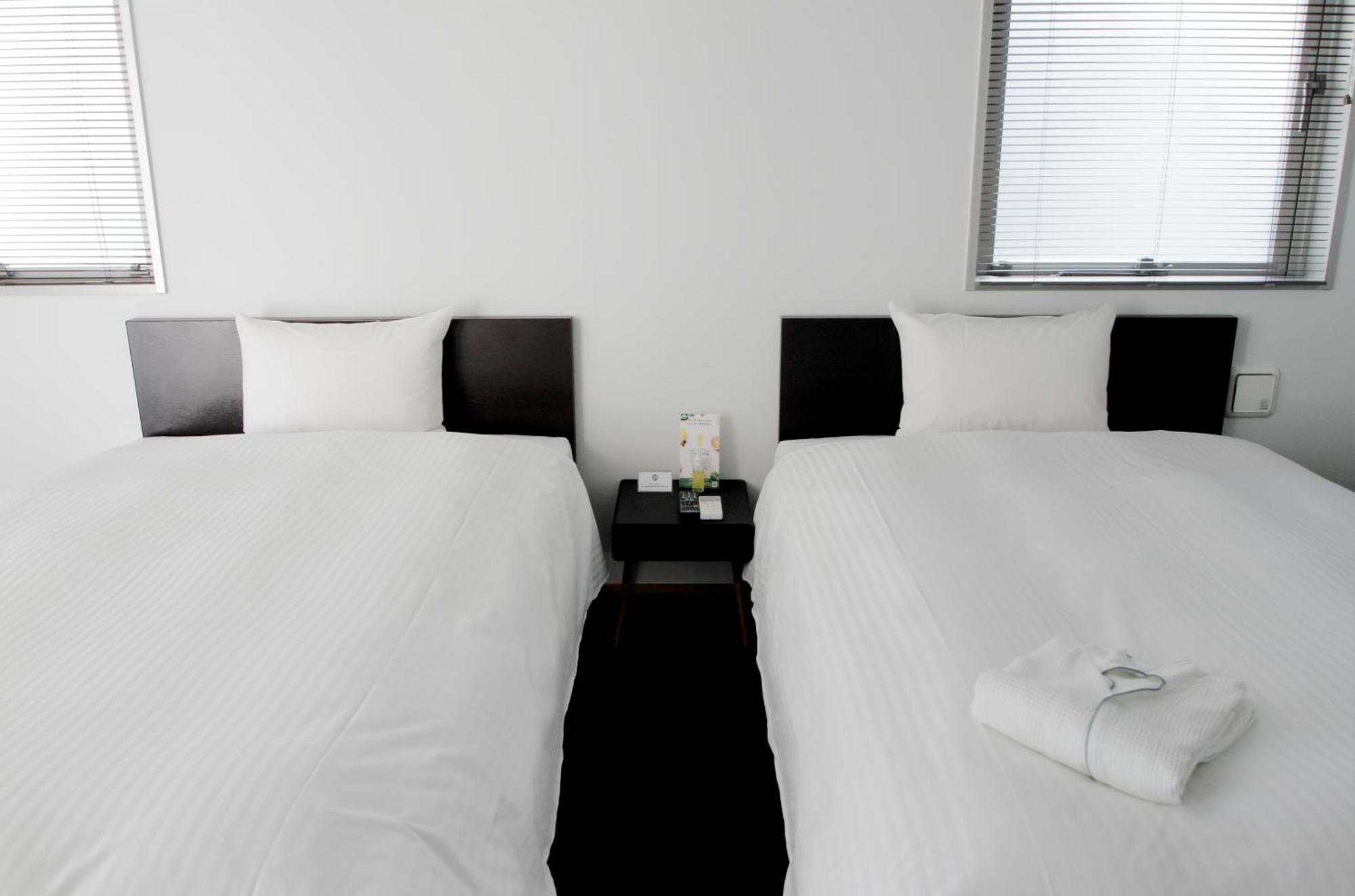 8Hotel Chigasaki Esterno foto